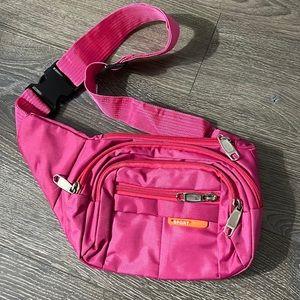 Super cute pink Sport Fanny Pack.